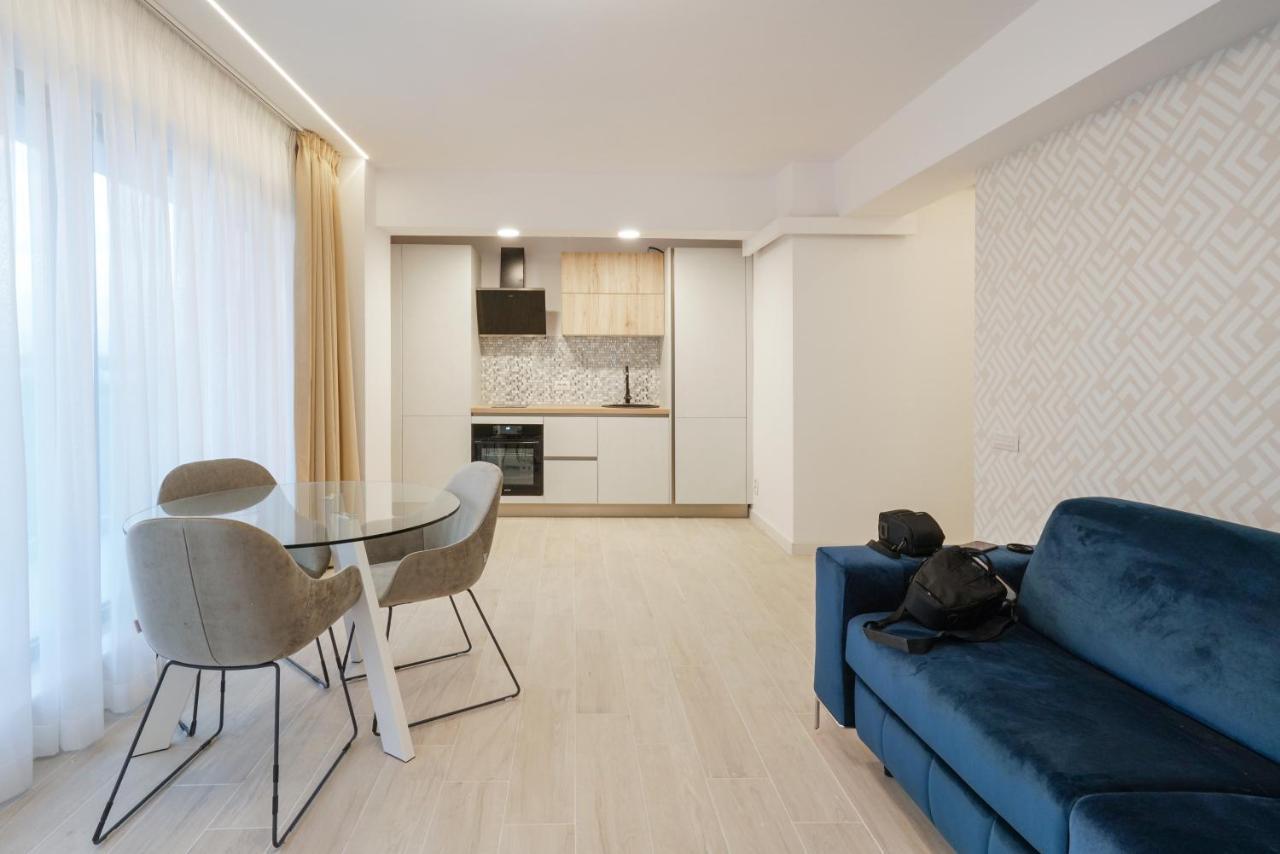 Bel Air Apartments Mamaia Nord Eksteriør bilde